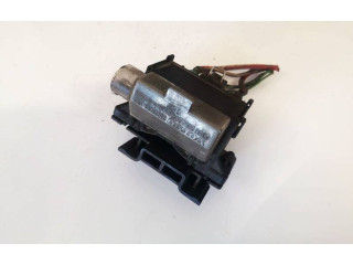 Блок предохранителей 9162929, 899064000 Volvo S70 V70 V70 XC