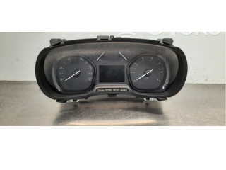 Přístrojová deska  Peugeot Expert 2019 9831168780  