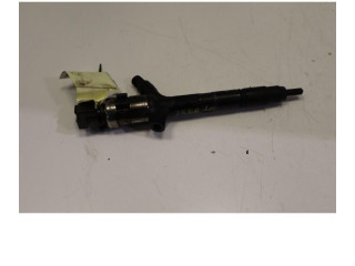 Vstřikovač 2367029035 Toyota RAV 4 (XA20) 1CD FTV