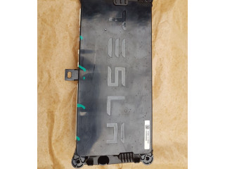 Řídící jednotka 104390010C   Tesla Model X 2016