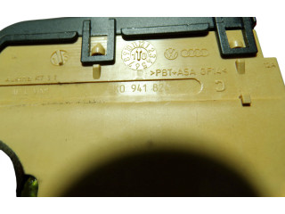 Pojistková skříňka 8K0941824A Audi A6 S6 C6 4F 2011