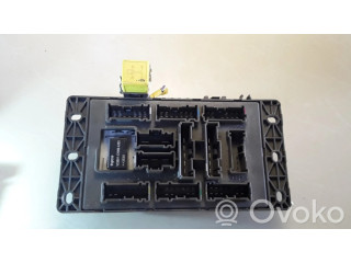 Блок предохранителей 518174800, 120434131102   Rover 75    