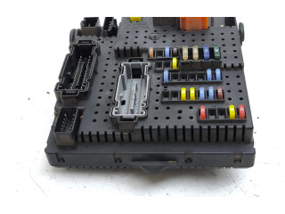 Блок предохранителей 30728512   Volvo XC90    