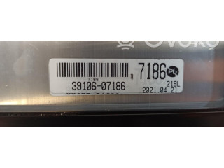 Блок управления двигателем Блок управления 39106-07186   Hyundai Bayon