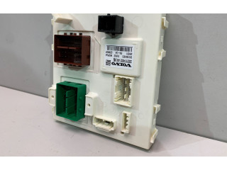 Блок комфорта 32217422   Volvo XC90   