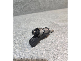 Форсунка 06D133036D    Volkswagen PASSAT B6  BWA 