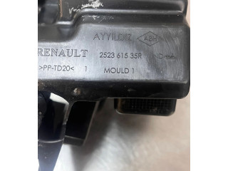 Pojistková skříňka Nissan Juke II F16 2023