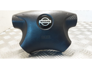 Топливная рампа Nissan Almera Tino