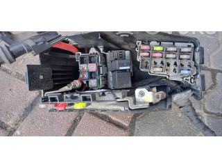 Pojistková skříňka Volvo V60 2011