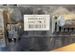 Блок предохранителей MR587816 Mitsubishi Grandis