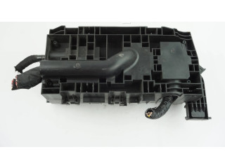 Блок предохранителей  P68143318AB   Fiat Freemont    