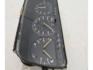 Přístrojová deska  Volkswagen PASSAT B3 1993 81117621  