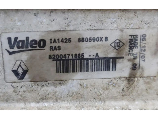 Интеркулер 8200471885-A Renault Clio III