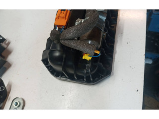 Подушка безопасности пассажира 30715602 Volvo S60