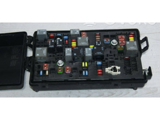 Pojistková skříňka 22760635, 10250735 Chevrolet Camaro 2012