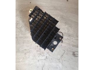 Блок предохранителей  4736930   Saab 9-5    