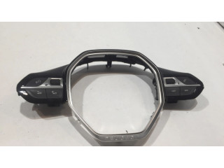 Кнопки рулевого колеса