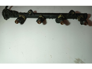 Топливная рампа 030133319G   Volkswagen Polo III 6N 6N2 6NF  