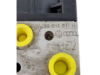Блок АБС 0265225121, 4B0614517H Audi A6 S6 C5 4B 1997 - 2005 года