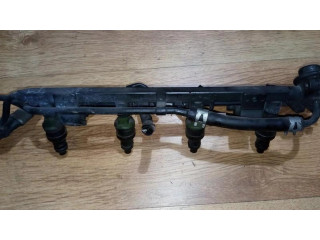 Vstřikovací lišta inp484 Mazda Protege pro benzínový motor 1.5