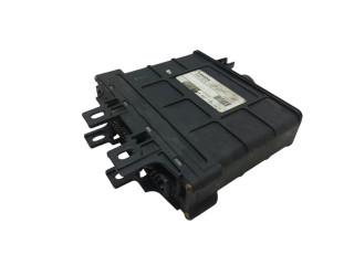 Блок управления коробкой передач 01M927733CK, 5WK33310   Audi A3 S3 8L