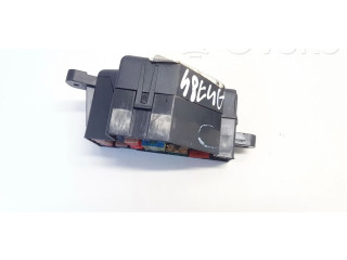 Блок предохранителей Volkswagen Jetta V