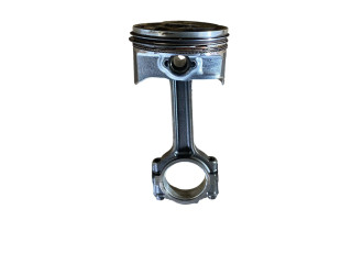 Поршень с шатуном 12658744, 12714549 Chevrolet Camaro