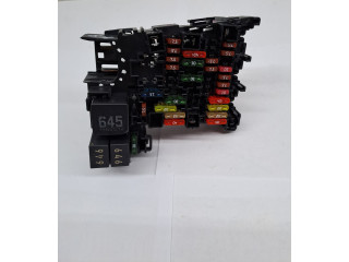 Блок предохранителей  5Q0937615C, X3226   Volkswagen Golf VII    