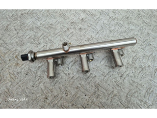 Топливная рампа 9812191080, 9811353880   Peugeot 2008 II  