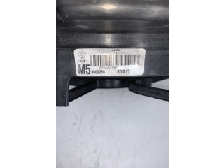 Вентилятор радиатора     7701068310    Renault Clio III 