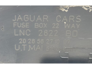 Блок предохранителей LNC2822, 175710 Jaguar XJ X308