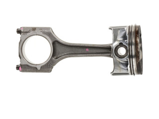 Шатун  06H198401D    Volkswagen Golf VII  