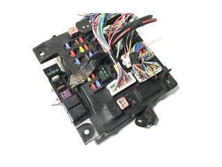 Блок предохранителей 8637A643, 51945J239 Toyota Verso