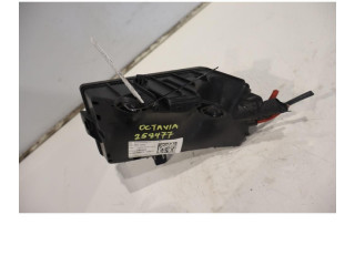 Блок предохранителей 5Q0907361B   Skoda Octavia Mk3 (5E)    