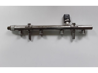 Топливная рампа 06K133317G   Audi TT TTS RS Mk3 8S   для двигателя CJSA