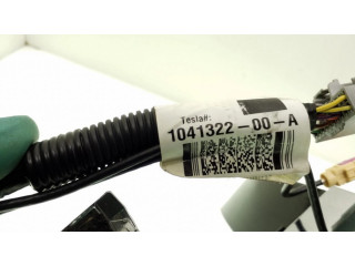 Зеркало электрическое     правое   Tesla Model S  2012- года   