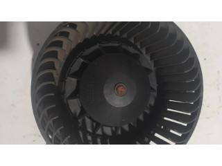 Вентилятор печки    8E1820021B, 663000U   Audi A4 S4 B6 8E 8H