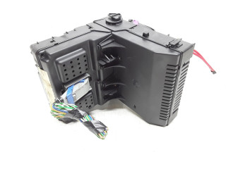 Блок предохранителей 30786889, 28087583 Volvo V70