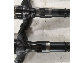 Vstřikovač 2367030320 Toyota Land Cruiser (J120)