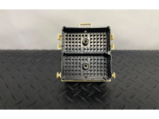 Блок предохранителей  15770996-01   Chevrolet Tahoe    