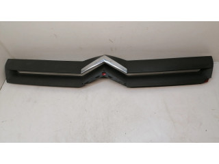 Верхняя решётка Citroen Jumper 2007-2013 года