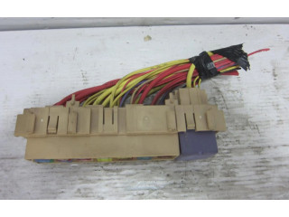 Блок предохранителей 8200241944, 8200241944 Renault Clio III