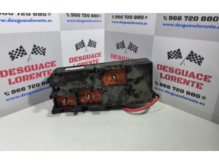 Блок предохранителей 13240243 Jaguar XJ X350