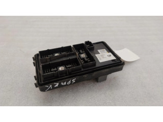 Блок предохранителей 96857524   Chevrolet Spark    