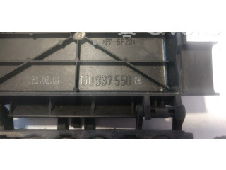 Блок предохранителей 1J0937550AB   Audi A3 S3 8L    