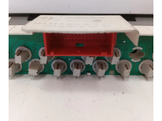 Дисплей    8200121171   Renault Twingo I