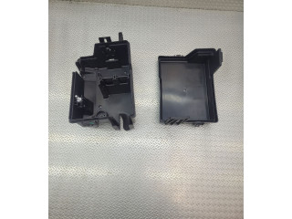 Блок предохранителей 243127363R, 243805284R Dacia Spring