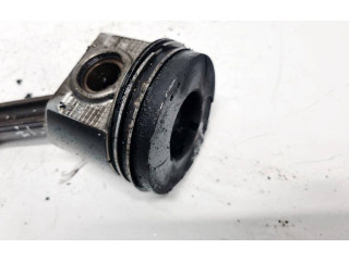 Поршень с шатуном Nissan Almera N16