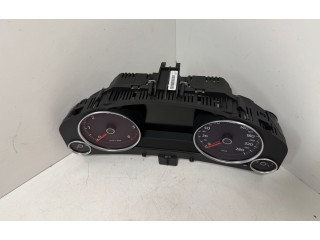 Přístrojová deska Volkswagen Touareg II 2014 7P6920882T