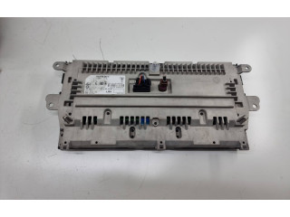 Дисплей    95b919597f   Porsche Macan (95B)